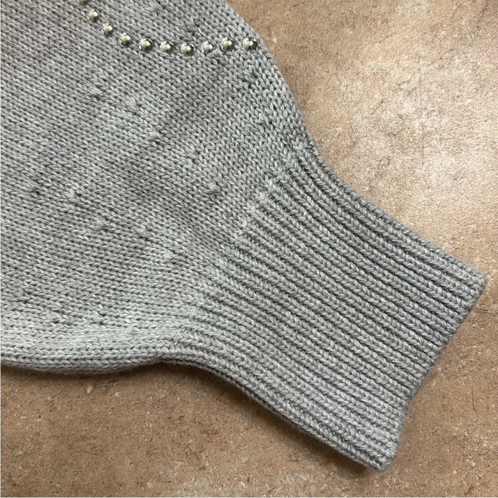 Cropped Steve Madden Gray Heart Sweater w Embellishments